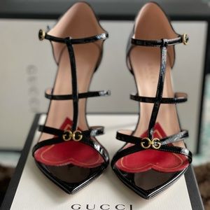 GUCCI WOMEN'S JERRY HIGH-HEEL SANDALS IN NERO